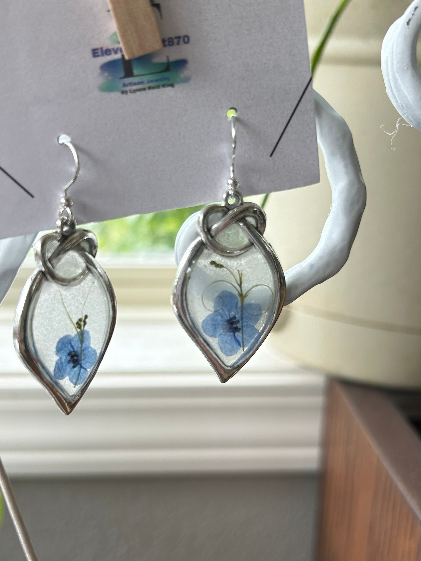 Special Occasion Forget-Me-Not (Knot) flower earrings